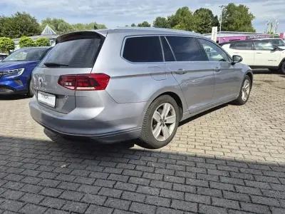 Gebraucht VW Passat Business 190 PS (139 kW) 2019 Pyritsilber metallic pyritsilber metallic Kombi