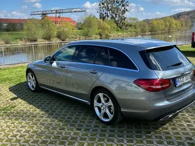 Gebraucht Mercedes C400 333 PS (244 kW) 2015 Silber Limousine