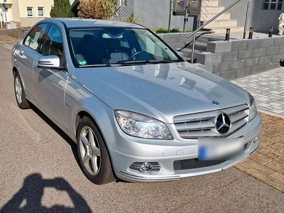 Gebraucht Mercedes C180 156 PS (114 kW) 2010 Silber Limousine