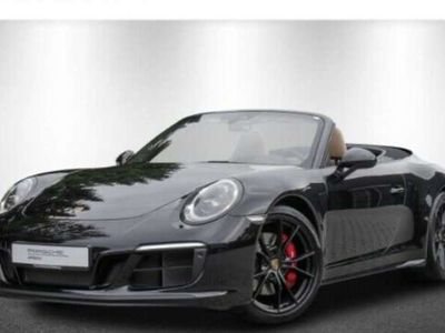 Porsche 911 Carrera 4 GTS