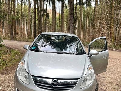 Gebraucht Opel Corsa 90 PS (66 kW) 2010 Grau Kleinwagen