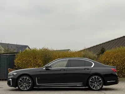 Gebraucht BMW 750 M Sport 530 PS (389 kW) 2019 Schwarz Limousine