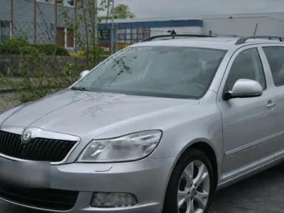 Używany Skoda Octavia 105 KM (77 kW) 2011 Srebrny Kombi