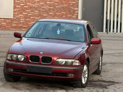 Gebraucht BMW 523 170 PS (125 kW) 2000 Rot Limousine