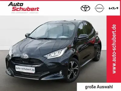 Gebraucht Toyota Yaris Comfort 116 PS (85 kW) 2025 Schwarz Kleinwagen