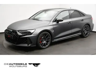 Gebraucht Audi RS3 Ambiente 400 PS (294 kW) 2025 Grau Limousine
