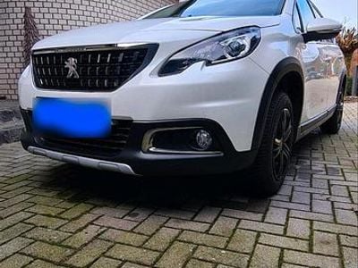 Gebraucht Peugeot 2008 Allure 110 PS (80 kW) 2018 Weiß SUV