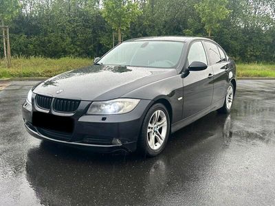 gebraucht BMW 318 i Xenon PDC TÜV/AU NEU