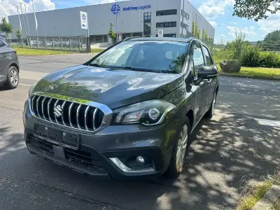 Gebraucht Suzuki SX4 Club 111 PS (81 kW) 2017 Grau Kombi
