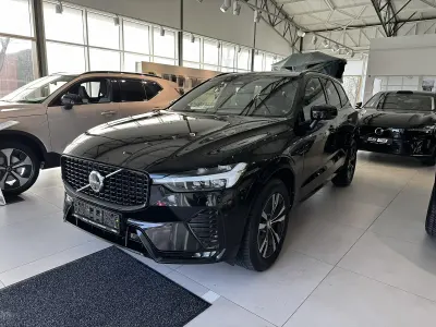 Gebraucht Volvo XC60 Plus 197 PS (144 kW) 2022 Black stone, solid / solid SUV