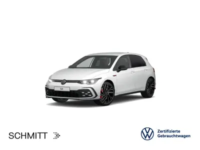 Używany VW Golf VIII Style 245 KM (180 kW) 2023 Biały Sedan/Limuzyna