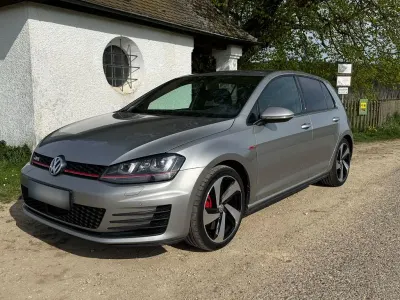 Gebraucht VW Golf VII GTI 230 PS (169 kW) 2015 Silber Limousine