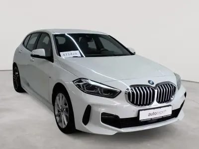 Gebraucht BMW 118 M Sport 136 PS (100 kW) 2023 Alpinweiß Limousine