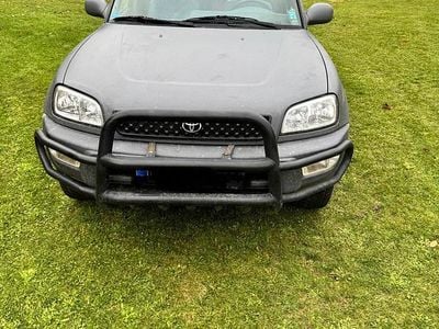 Usata Toyota RAV4 128 CV (94 kW) 1999 Grigio SUV