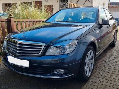 Gebraucht Mercedes C180 Elegance 156 PS (114 kW) 2010 Grau Limousine