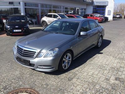 Mercedes E200