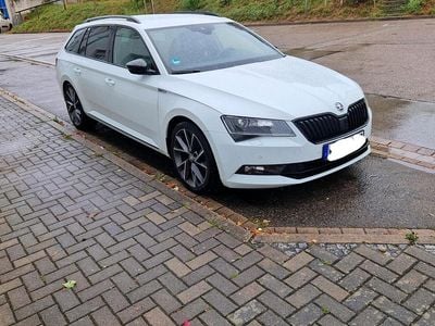 Gebraucht Skoda Superb LAURIN & KLEMENT 190 PS (139 kW) 2018 Weiß Kombi