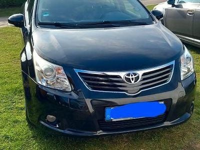 Gebraucht Toyota Avensis Edition 147 PS (108 kW) 2011 Schwarz Kombi