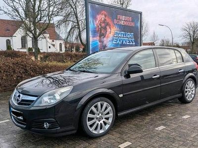 Usado Opel Signum Edition+ 175 HP (128 kW) 2008 Preto Citadino