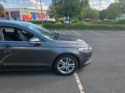 Gebraucht Ford Mondeo 165 PS (121 kW) 2018 Grau Kombi