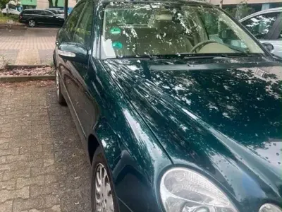 Gebraucht Mercedes E280 248 PS (182 kW) 2005 Grün Limousine