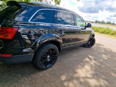 Używany Audi Q7 240 KM (176 kW) 2006 Czarny SUV