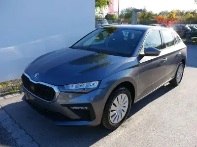 Neu Skoda Scala Selection 150 PS (110 kW) 2026 Grau Kleinwagen