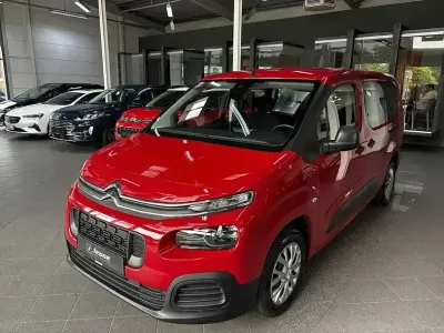 Gebraucht Citroën Berlingo Live 131 PS (96 kW) 2019 Rot Van / Kleinbus
