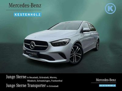 Lack hightechsilber Gebraucht 2024 Mercedes B200 Progressive Van / Kleinbus | 32.220 € (Fairer Preis)