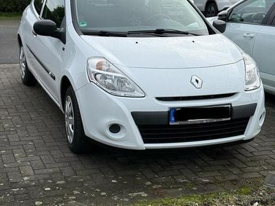 Gebraucht Renault Clio IV 75 PS (55 kW) 2012 Weiß Kleinwagen