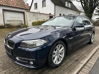 Gebraucht BMW 525 Luxury Line 218 PS (160 kW) 2015 Blau Kombi