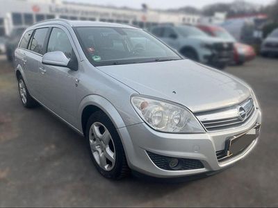 Gebraucht Opel Astra Edition 90 PS (66 kW) 2010 Silber Kombi