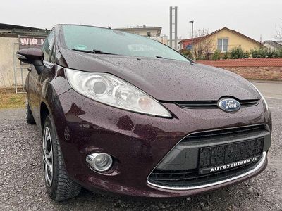 Gebraucht Ford Fiesta 82 PS (60 kW) 2009 Rot Limousine