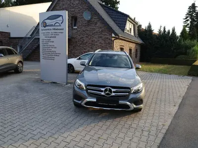 Gebraucht Mercedes GLC250 204 PS (150 kW) 2018 Grau SUV