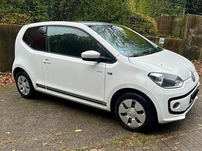 Weiß Gebraucht 2016 VW up! CLUB Kleinwagen | 7.100 € (Fairer Preis)