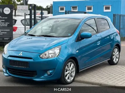 Gebraucht Mitsubishi Space Star Top 80 PS (58 kW) 2015 Blau Kleinwagen