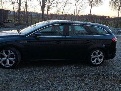 Gebraucht Ford Mondeo 200 PS (147 kW) 2013 Schwarz Kombi