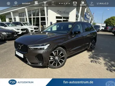 Gebraucht Volvo XC60 Plus 250 PS (183 kW) 2025 Grau SUV