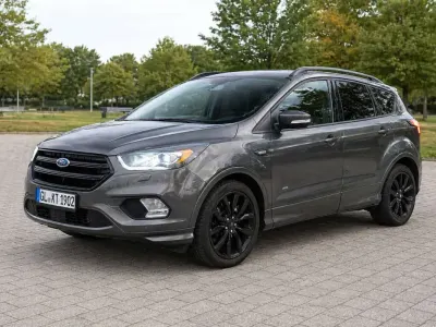 Usata Ford Kuga ST-Line 179 CV (131 kW) 2017 Grigio SUV