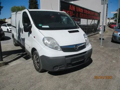 Usata Opel Vivaro 114 CV (83 kW) 2013 Bianco Monovolume