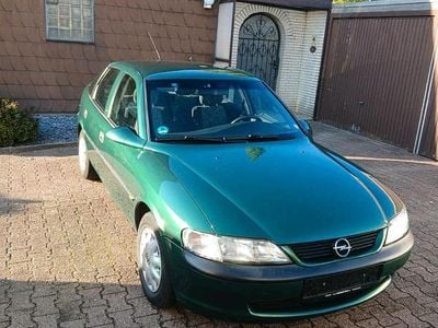 Second-hand Opel Vectra 101 CP (74 kW) 2007 Verde Berlinǎ