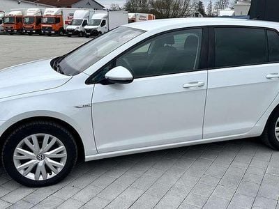 Gebraucht VW e-Golf 100 kW (136 PS) 2020 Weiß Kleinwagen