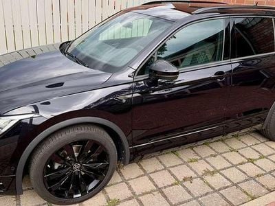 Usata VW Tiguan R-line 150 CV (110 kW) 2023 Nero SUV