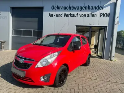 Używany Chevrolet Spark LS 110 KM (80 kW) 2011 Czerwony Hatchback