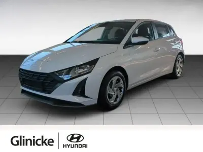 Neu Hyundai i20 Select 79 PS (58 kW) 2025 Atlas white / sol Kleinwagen