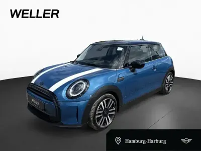 Gebraucht Mini Cooper Classic 136 PS (100 kW) 2023 Island blue (blau) Kleinwagen