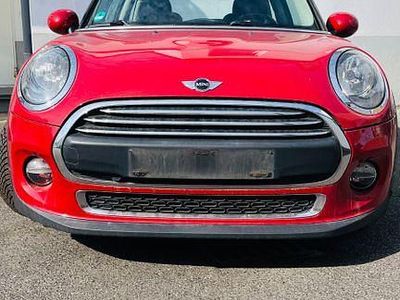 Usado Mini ONE 102 HP (75 kW) 2016 Vermelho Citadino