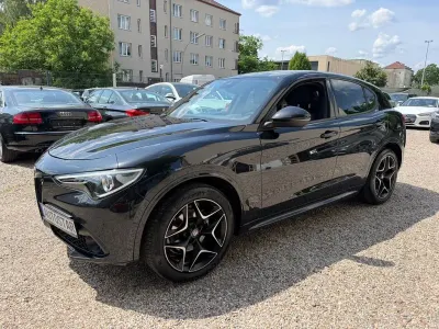 Gebraucht Alfa Romeo Stelvio Veloce 209 PS (153 kW) 2021 Schwarz SUV