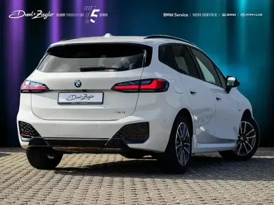 Gebraucht BMW 218 Active Tourer M Sport 136 PS (100 kW) 2025 Alpinweiss uni Van / Kleinbus