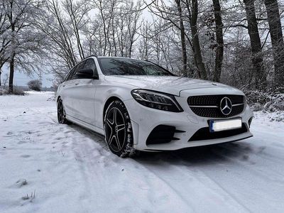 Weiß Gebraucht 2018 Mercedes C180 AMG line Kombi | 17.000 € (Etwas zu teuer)